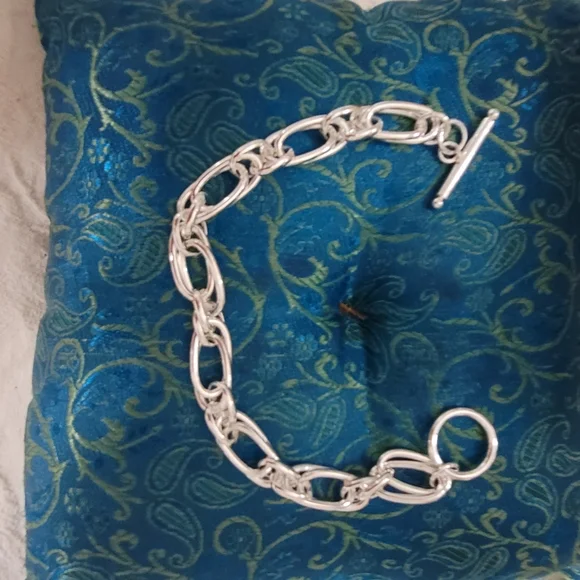 Chain & Link Bracelet - Picture 7 of 9